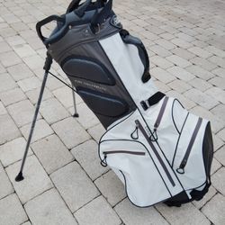 Club Champ Air Channel Golf Bag with Stand, 7 Side Pocket, Carrying Strap. Fairly New . Used Only 2 Times 
