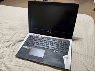 ASUS Republic of Gamers G72VM Laptop - i7 / 6GB Graphics / 64 GB Ram