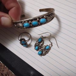 Solid Sterling Silver (925)