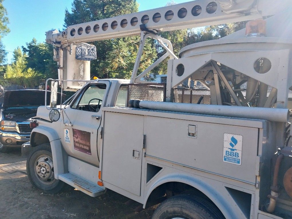 1980 Gmc Telsta bucket truck.