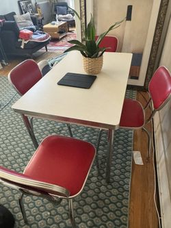 Pottery Barn Vintage dining Set 