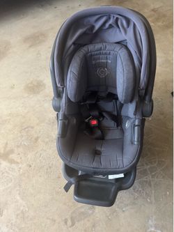 Uppa baby infant car seat mesa v2