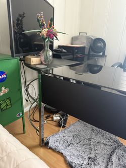 Corner Desk Black Glass And metal