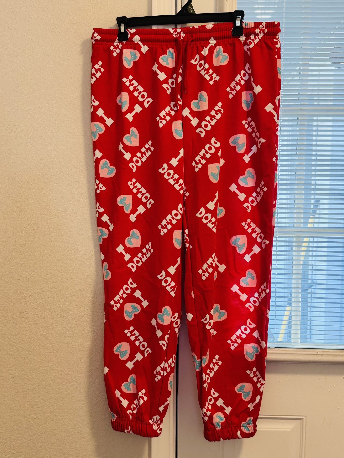 Women’s I Love Dolly Sweat Pants Size XXL ( fits like L/XL )
