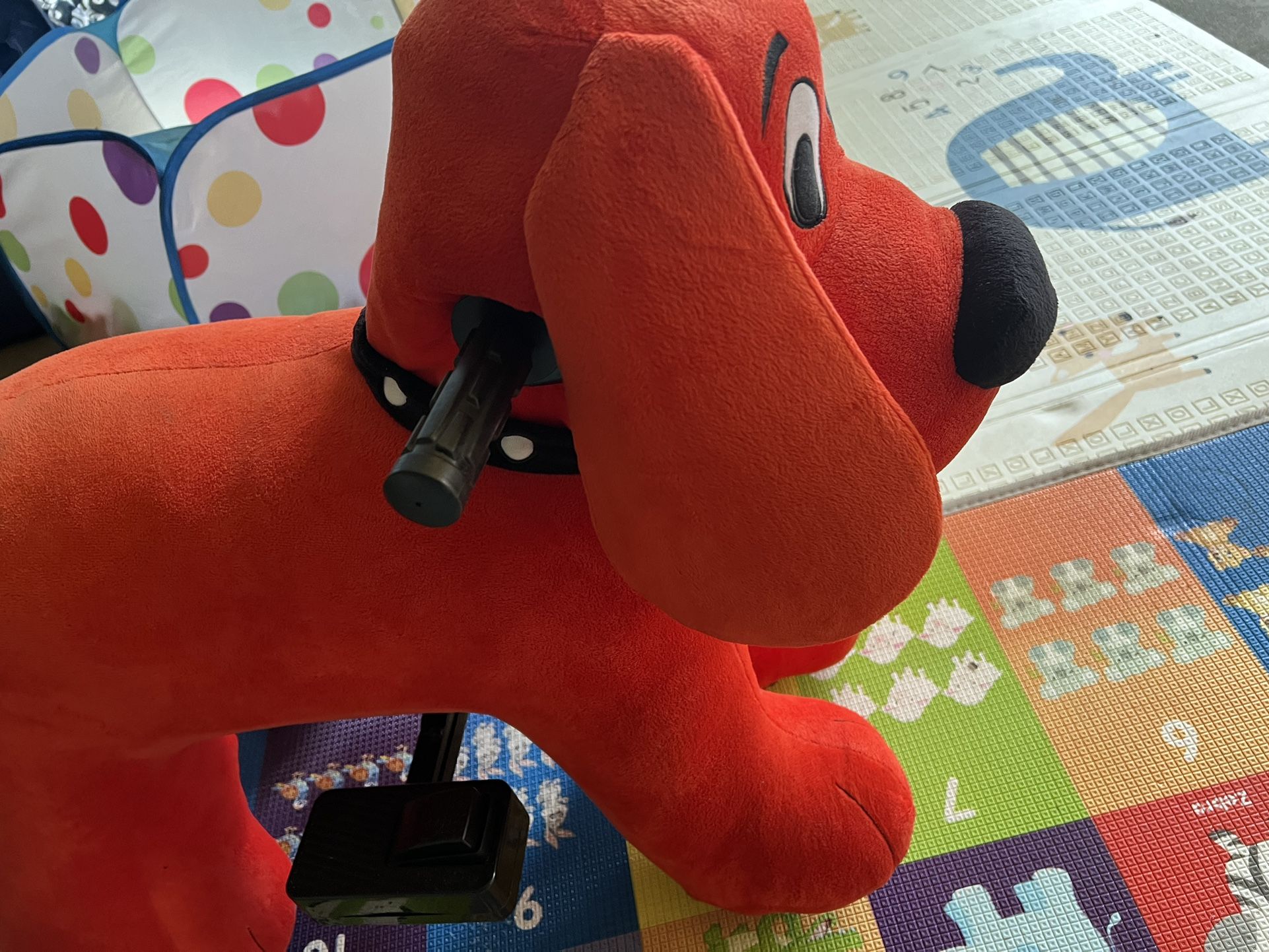 Clifford Ride On Toy