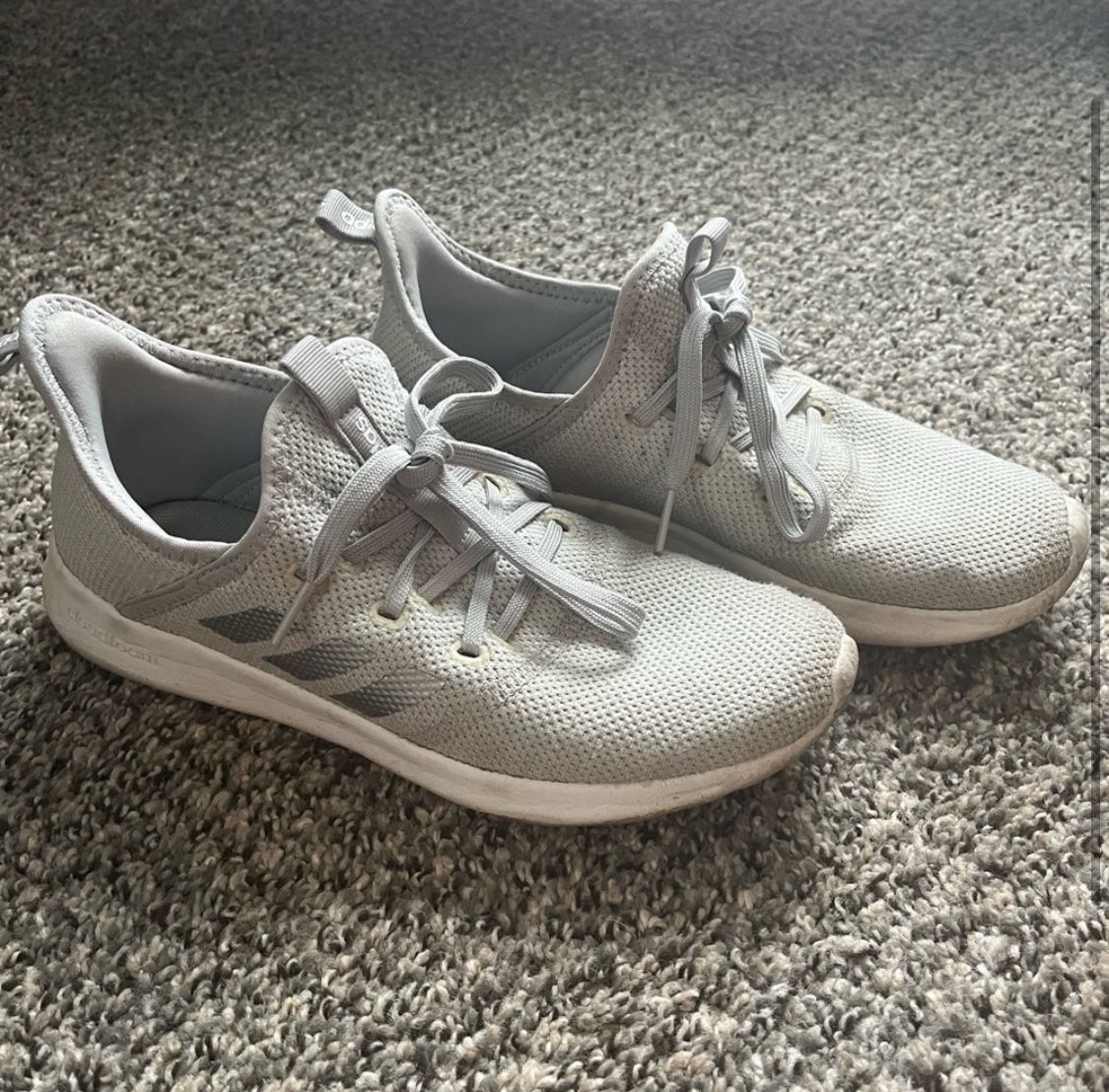 Women’s Sneakers