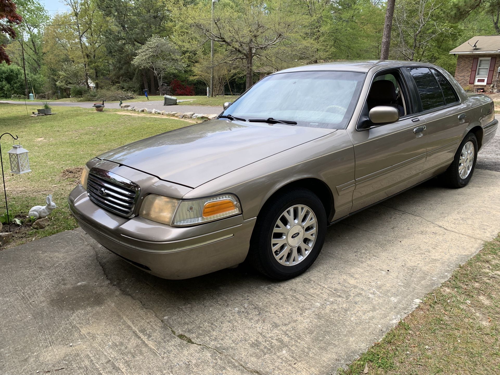 2003 Ford Crown Victoria