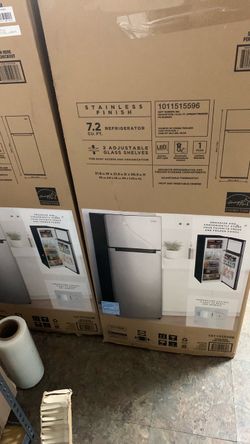 7.2 Cu. Ft. Stainless Finish Top Freezer Refrigerator