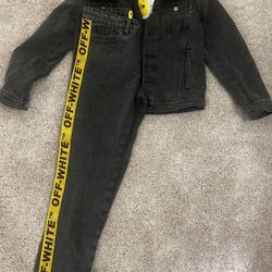 Off white jean set