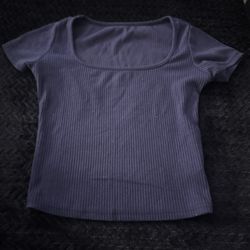 navy blue short sleeve crop top