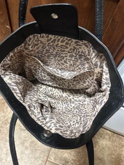 Gently used Guess purse