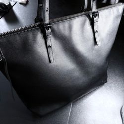 black leather Rebecca Minkoff Chunky Zip Tote Shopper diaper bag computer