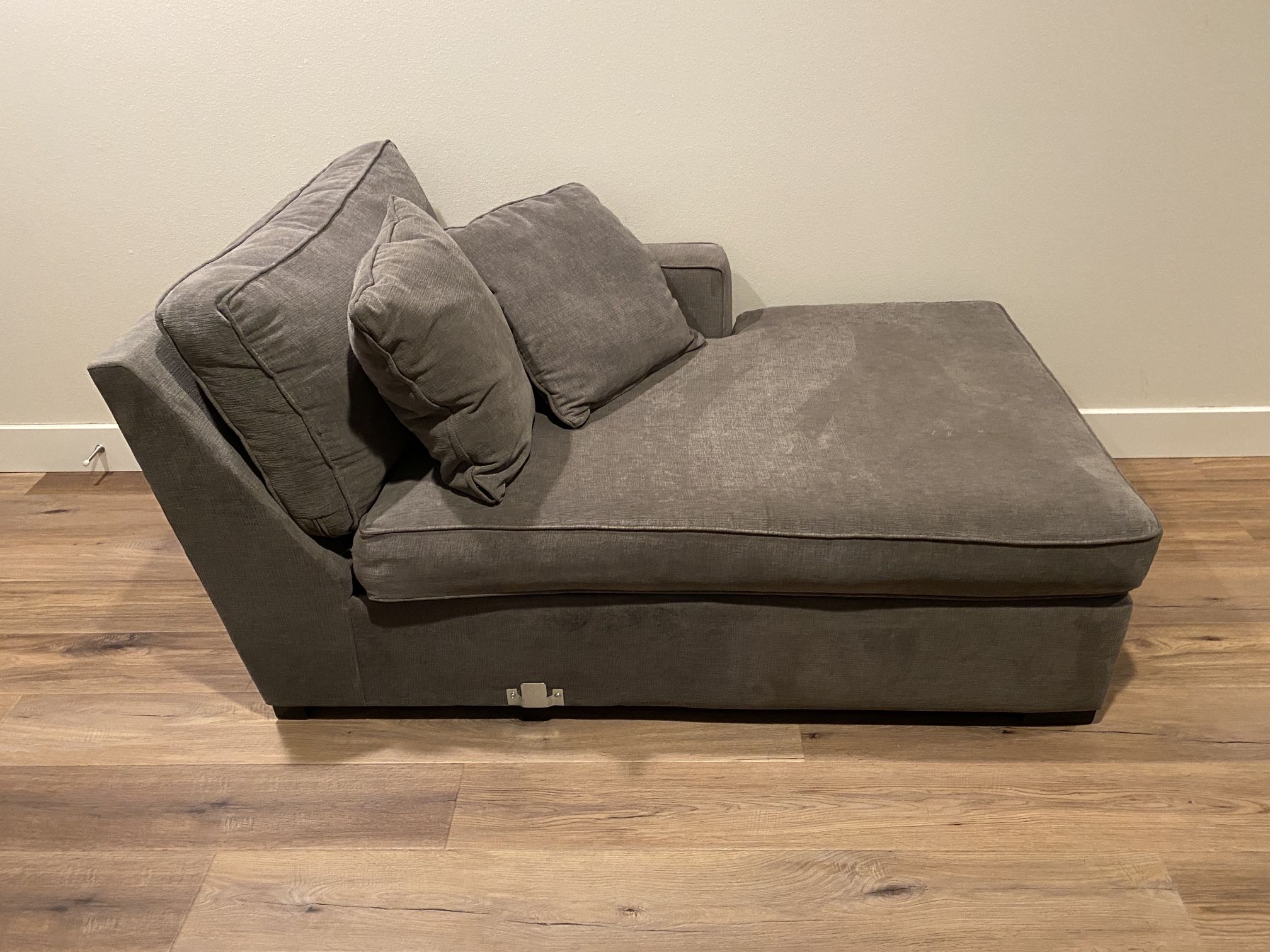 Macy’s Radley Sofa Sectional Chaise