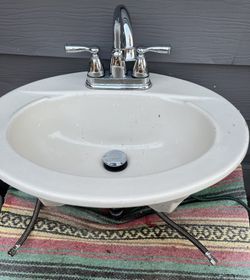 ELJER Brand Round Lavatory, White 