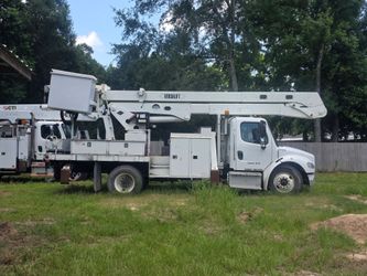 2016 International Bucket Truck