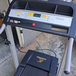 Nice Clean Working Pro Form Treadmill