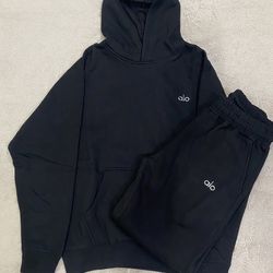 Alo Yoga Set Black (Size Small)