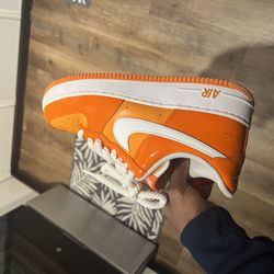 Nike Air Force 1 '07 LV8 'Safety Orange Patent'