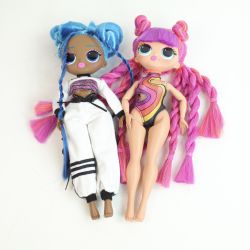 LOL Surprise! OMG Dolls 2 Toy Bundle