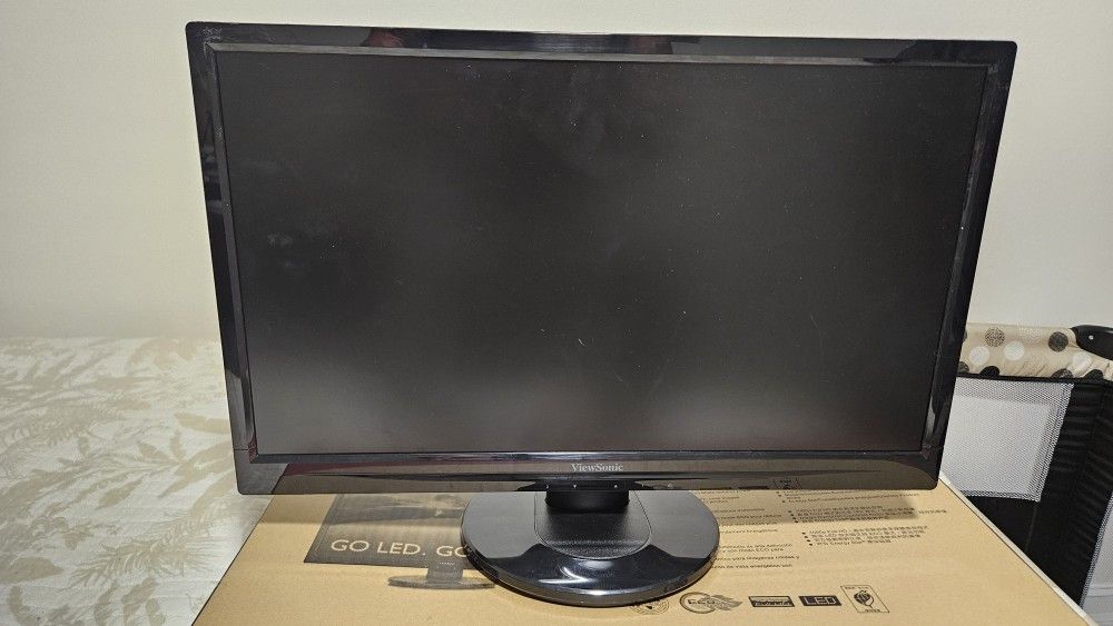 22" Monitor