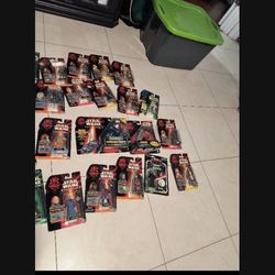 32- Brand New Star wars figures!! Great Deal So NOT Negotiable!!