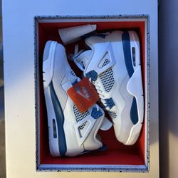 Air Jordan 4 Retro Military Blue 10 1/2