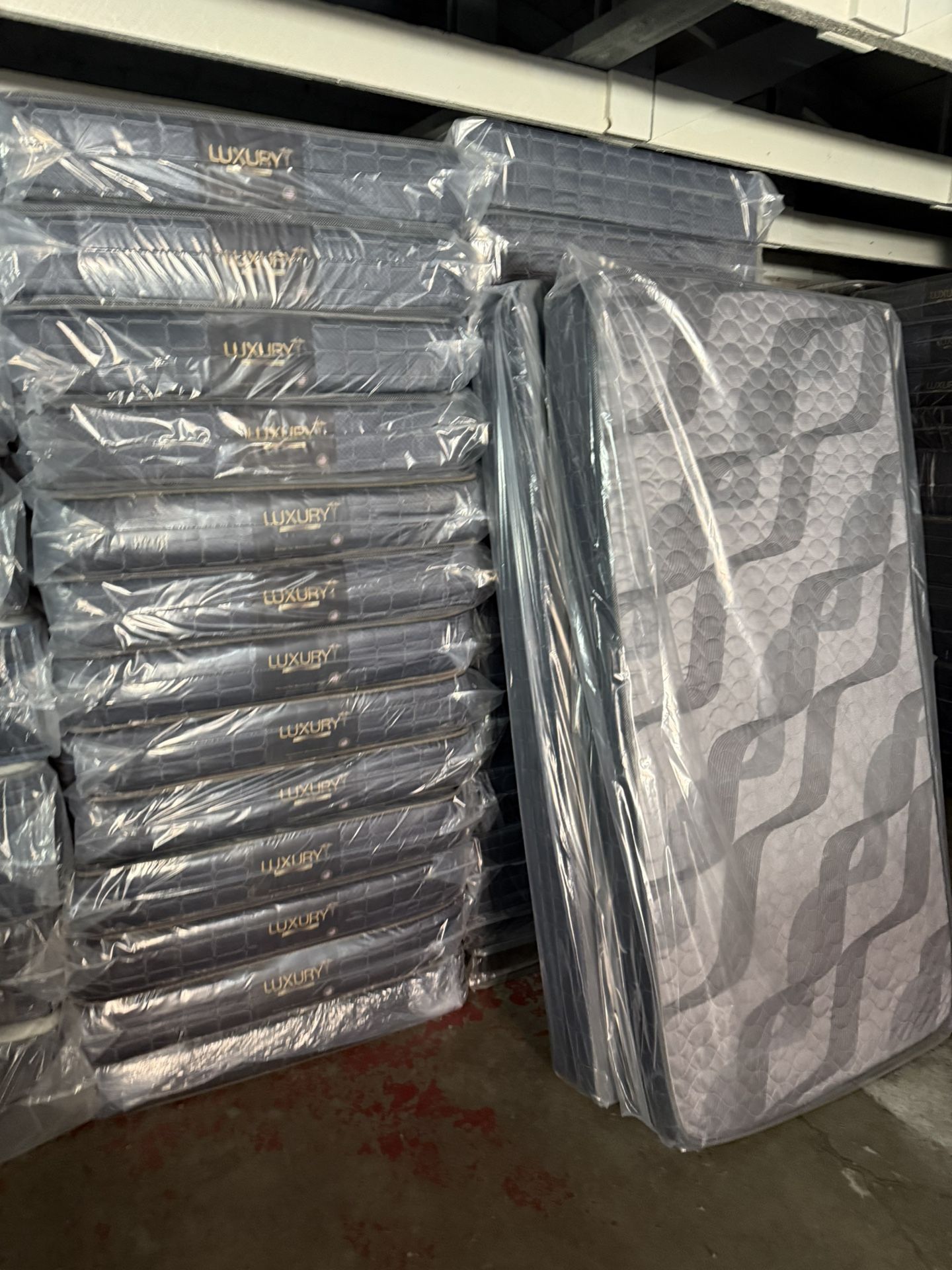 NEW TWIN MATTRESSES COLCHONES INDIVIDUALES