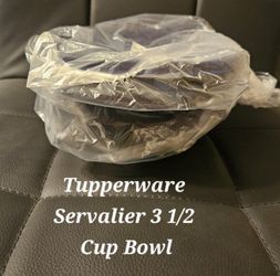 Tupperware Servalier 3 1/2  Cup Bowl