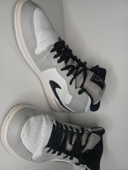 Jordan 1 Mid Light Smok Grey Size 9.5