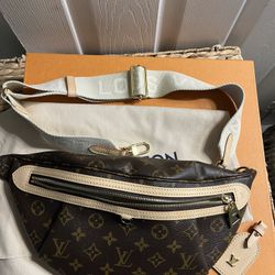 Louis Vuitton Bum Bag 