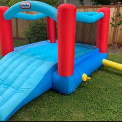 Little Tikes Jumpy Bounce House - Retail $443