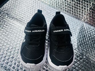 Under Armour TODDLER Sneakers Black White