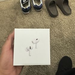 Apple AirPods Pro 2nd Generation New (sealed)