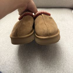 Girls UGG Tazz Platform Chestnut size 1