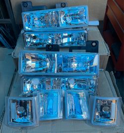 94-98 OBS Chevy / GMC C/K Trucks / Tahoe / Suburban / Yukon Chrome Headlights for 1994 to 1998