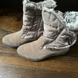 Elegant Brown Boot Size 41