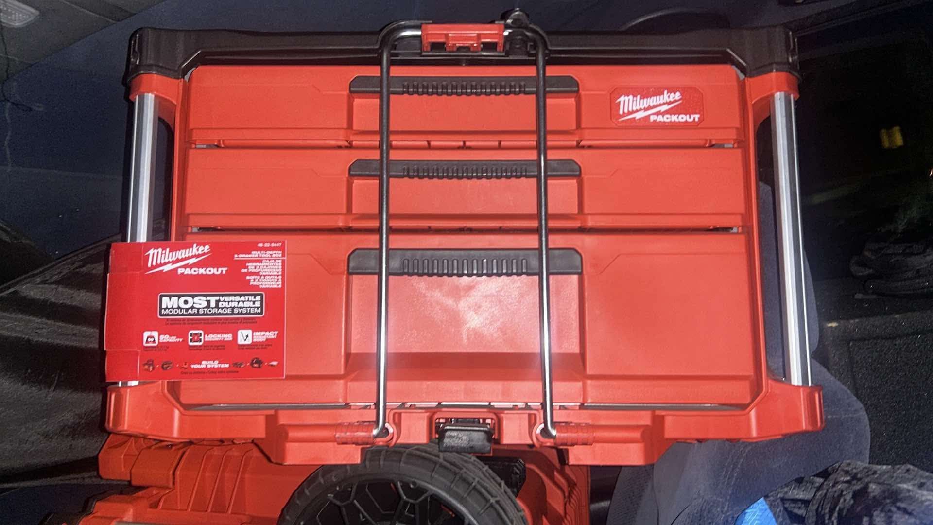 Milwaukee  PACKOUT 3-drawer Tool Box