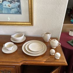 Flintridge Vintage China Set