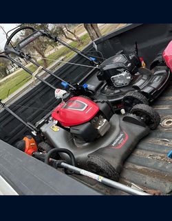 Lawnmowing service