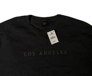 Los Angeles Embroidered Logo Black Crewneck Sweatshirt Adult 3XL 27” x 29” New