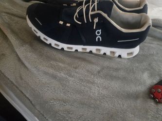 $20 on cloud shoes blue size 9.5