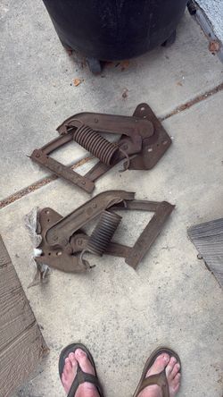 67 to 72 c10 hood hinges with springs Chevy gmc