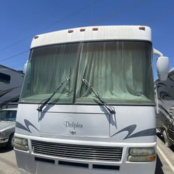 2005 DOLHPIN MOTORHOME- Must GO! 