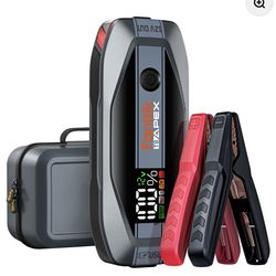 Fanttik T8 APEX Jump Starter Deluxe Package Titan's PowerSmart Detection Display