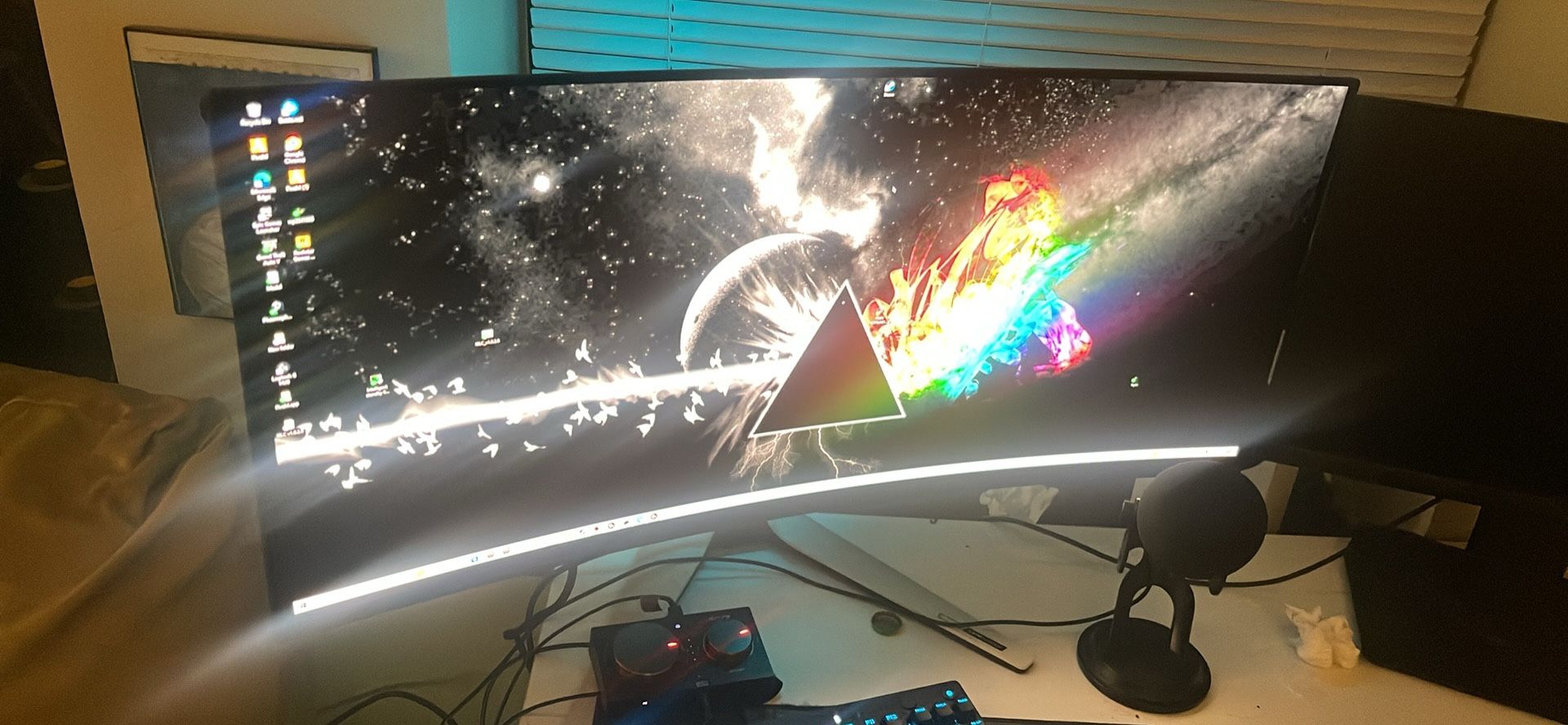 Gaming pc monitor 