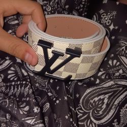 White LV belt 