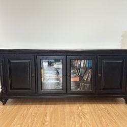 WELLINGTON MEDIA CONSOLE By Tommy Bahama