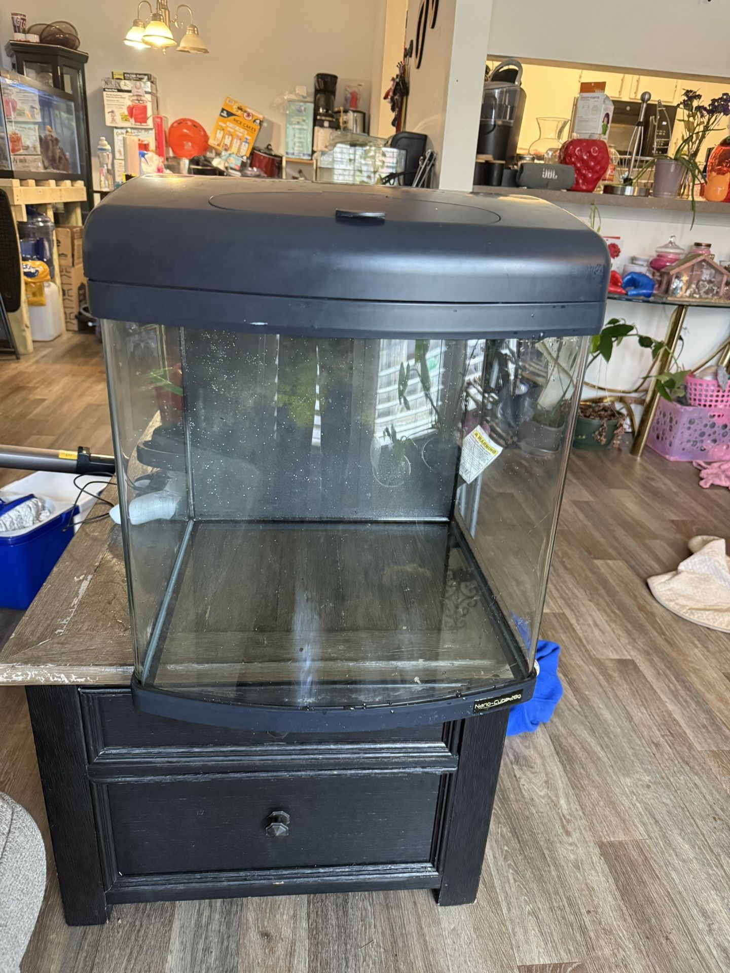 28 Gallon Saltwater Or Fresh Water Tank