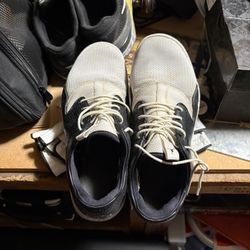 Black And White Jordan Eclipse (Men’s 9.5)