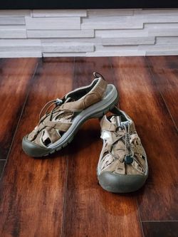 KEEN Women’s Whisper Hiking Sandals Tan Beige Size US 7.5